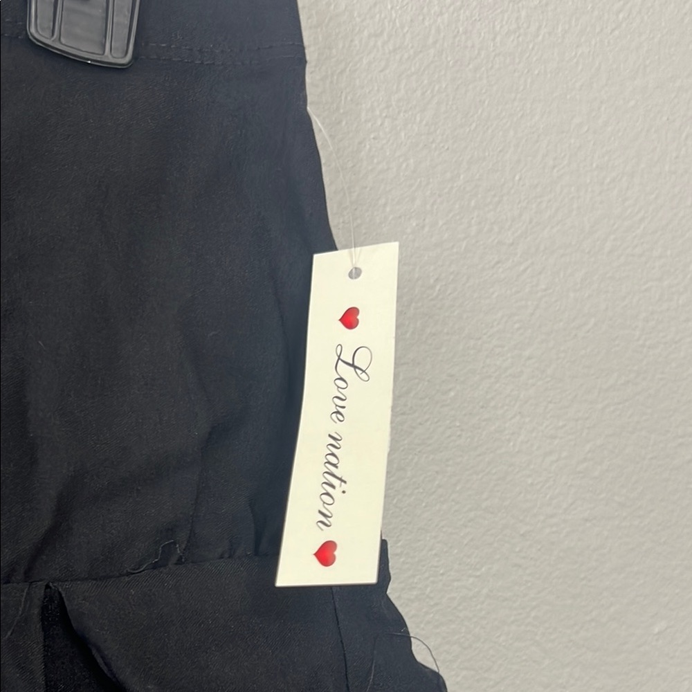 Black Ruffled Mini‎ Skirt - Picture 4 of 4